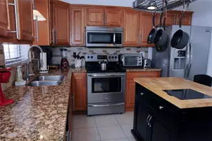 29 NE 3 St, Dania Beach, FL 33004 - Photo 4