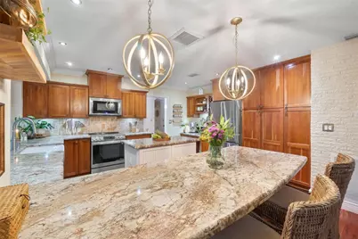 1140 E Tropical Way, Plantation, FL 33317 - Photo 10