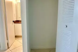 200 Leslie Dr, Hallandale Beach, FL 33009 - Photo 18