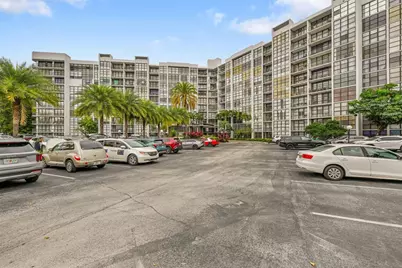 800 Parkview Drive #218, Hallandale Beach, FL 33009 - Photo 44