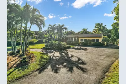 13920 N Miami Avenue, Miami, FL 33168 - Photo 2