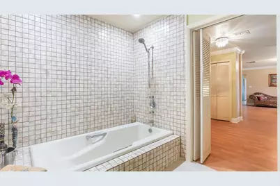 13920 N Miami Avenue, Miami, FL 33168 - Photo 14