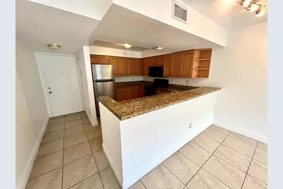 5221 Geneva Way #208, Doral, FL 33166 - Photo 4