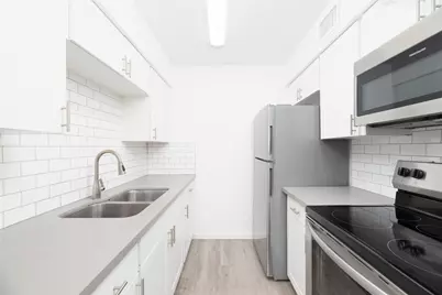 1401 NE 17th Court #207, Fort Lauderdale, FL 33305 - Photo 2