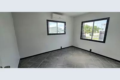 21511 NW 3rd Street, Pembroke Pines, FL 33029 - Photo 6