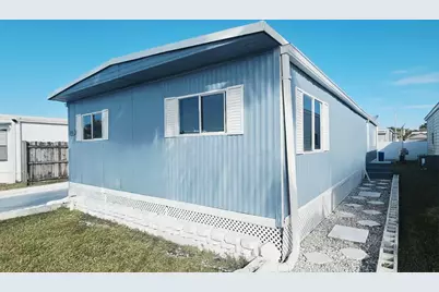 21511 NW 3rd Street, Pembroke Pines, FL 33029 - Photo 2