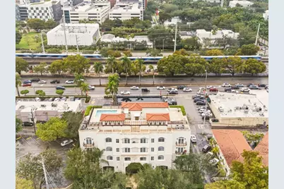 1121 Madruga Avenue #201, Miami, FL 33146 - Photo 4