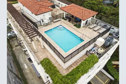 1121 Madruga Avenue #201, Miami, FL 33146 - Photo 6