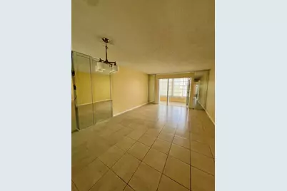 3001 NW 48th Avenue #439, Lauderdale Lakes, FL 33313 - Photo 6