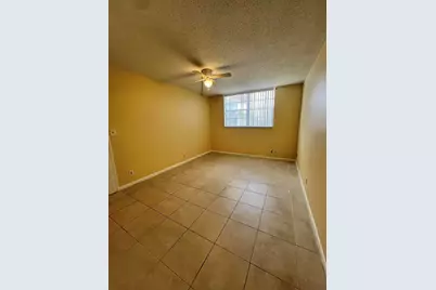 3001 NW 48th Avenue #439, Lauderdale Lakes, FL 33313 - Photo 12