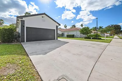12440 SW 7th Place, Davie, FL 33325 - Photo 2