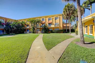 18111 NW 68th Ave, Hialeah, FL 33015 - Photo 26