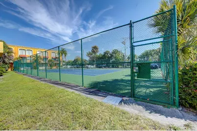 18111 NW 68th Avenue #I210, Hialeah, FL 33015 - Photo 30