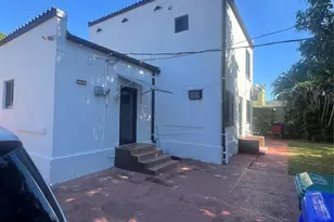 2152 SW 10th St, Miami, FL 33135 - Photo 12