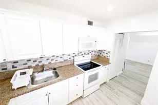 2710 Riverside Dr, Coral Springs, FL 33065 - Photo 6