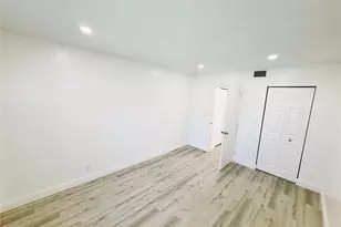 2710 Riverside Dr, Coral Springs, FL 33065 - Photo 16