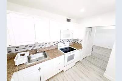 2710 Riverside Drive #201, Coral Springs, FL 33065 - Photo 6