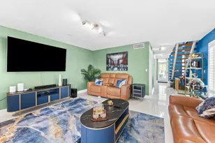 700 Kensington Pl, Wilton Manors, FL 33305 - Photo 16