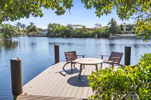 700 Kensington Pl, Wilton Manors, FL 33305 - Photo 2