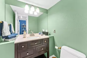 700 Kensington Pl, Wilton Manors, FL 33305 - Photo 30