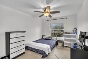 9761 Darlington Pl, Cooper City, FL 33328 - Photo 16