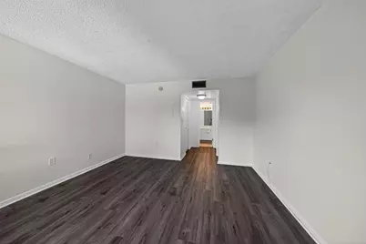 711 N Pine Island Road #319, Plantation, FL 33324 - Photo 28