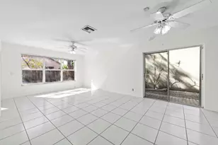 10320 NW 10th Ct, Plantation, FL 33322 - Photo 14