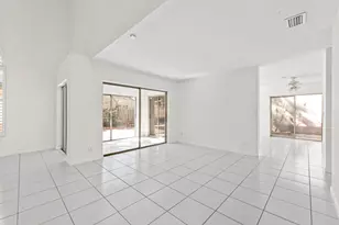 10320 NW 10th Ct, Plantation, FL 33322 - Photo 8