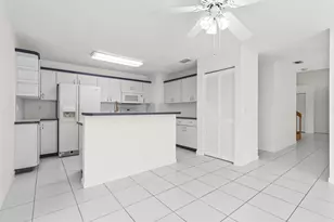 10320 NW 10th Ct, Plantation, FL 33322 - Photo 6