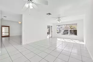 10320 NW 10th Ct, Plantation, FL 33322 - Photo 4