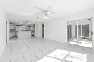 10320 NW 10th Ct, Plantation, FL 33322 - Photo 16