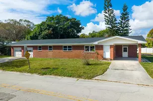 1119 Pine Ave, Fort Pierce, FL 34982 - Photo 4