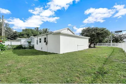 11406 NW 17th Avenue, Miami, FL 33167 - Photo 44