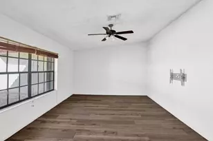 1955 NW 108th Ln, Coral Springs, FL 33071 - Photo 8