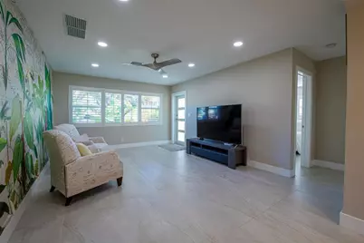 171 SE 6th Avenue, Deerfield Beach, FL 33441 - Photo 16