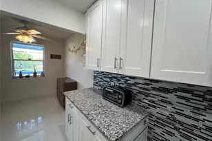 62 Farnham C, Deerfield Beach, FL 33442 - Photo 2