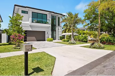 743 S Lake Avenue, Delray Beach, FL 33483 - Photo 2