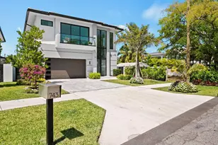 743 S Lake Ave, Delray Beach, FL 33483 - Photo 2