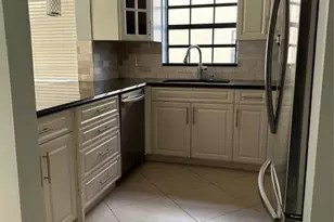 2111 Congressional Way, Deerfield Beach, FL 33442 - Photo 4