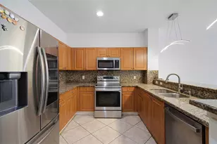 8108 Prestige Commons Dr, Tamarac, FL 33321 - Photo 4