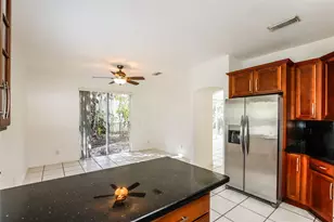 20742 NW 3rd Ct, Pembroke Pines, FL 33029 - Photo 8