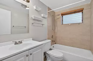 2115 NE 42nd Ct, Pompano Beach, FL 33064 - Photo 14