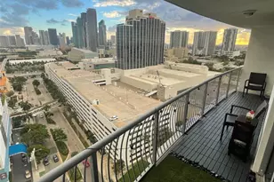 1750 N Bayshore Dr, Miami, FL 33132 - Photo 10