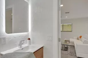 260 NW 36th St, Boca Raton, FL 33431 - Photo 16