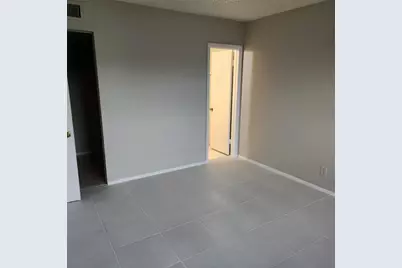 7901 Colony Circle #205, Fort Lauderdale, FL 33321 - Photo 8