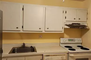 7901 Colony Circle, Fort Lauderdale, FL 33321 - Photo 4