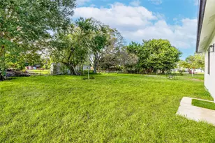 1605 N 23rd St, Fort Pierce, FL 34950 - Photo 6