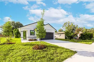 1605 N 23rd St, Fort Pierce, FL 34950 - Photo 2