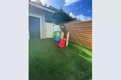 1084 NW 18th Avenue, Boca Raton, FL 33486 - Photo 8