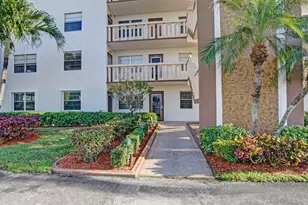 1036 Guildford B, Boca Raton, FL 33434 - Photo 1